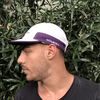 Boné Five Panel - Aba Reta - Branco e Roxo