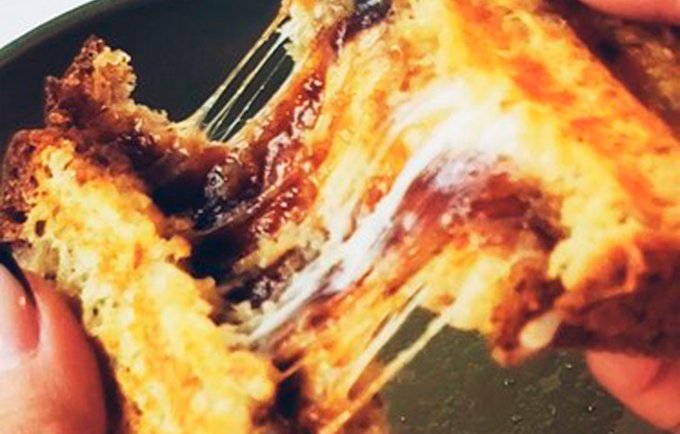 Mombora Goiaba – Tostex de Queijo com Goiabada